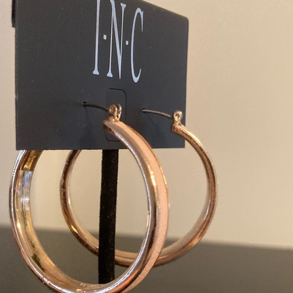 Inc golden hoops with cream edge. - Picture 3 of 3